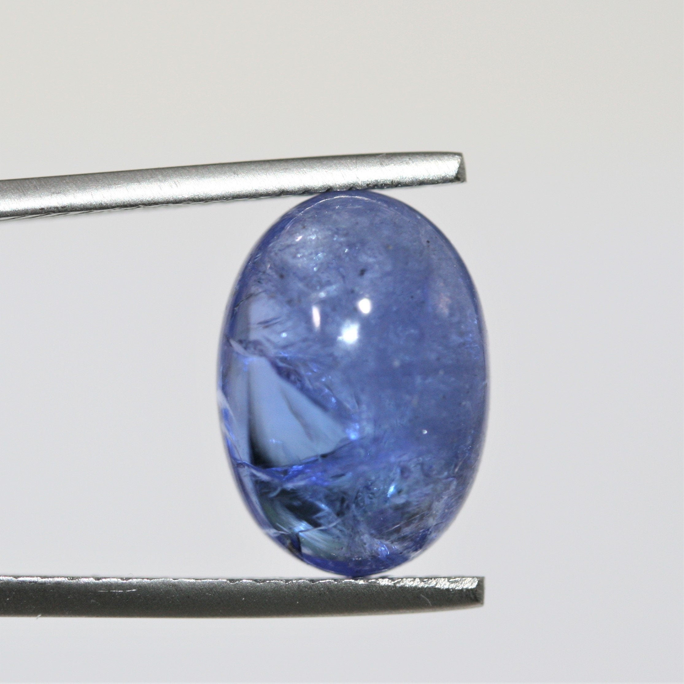 Tanzanite Oval Cabochon 14.4x10.2mm. (8.86ct.) - Natural Gemstone-Tanzania
