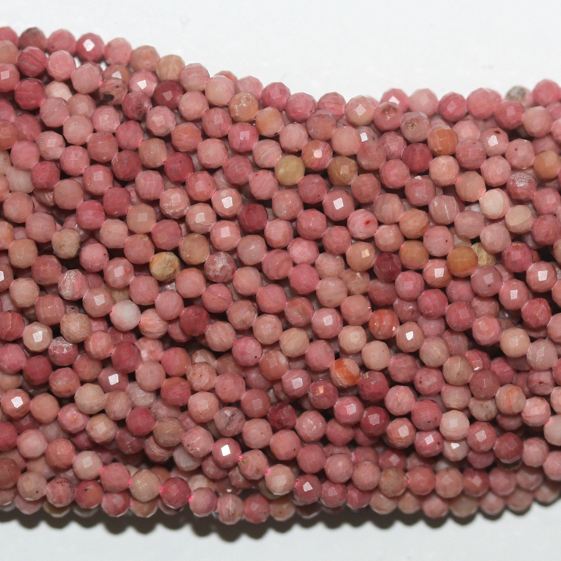 Perles rondes à facettes en rhodonite St de 14 pouces, 3,5 mm - Fil de 38 cm.