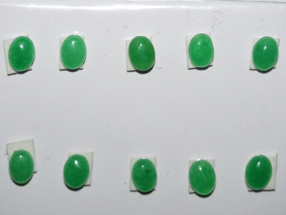 10Pcs Lot Green Jade Oval Cabochon ( 10 Pcs  ) 9x7mm.