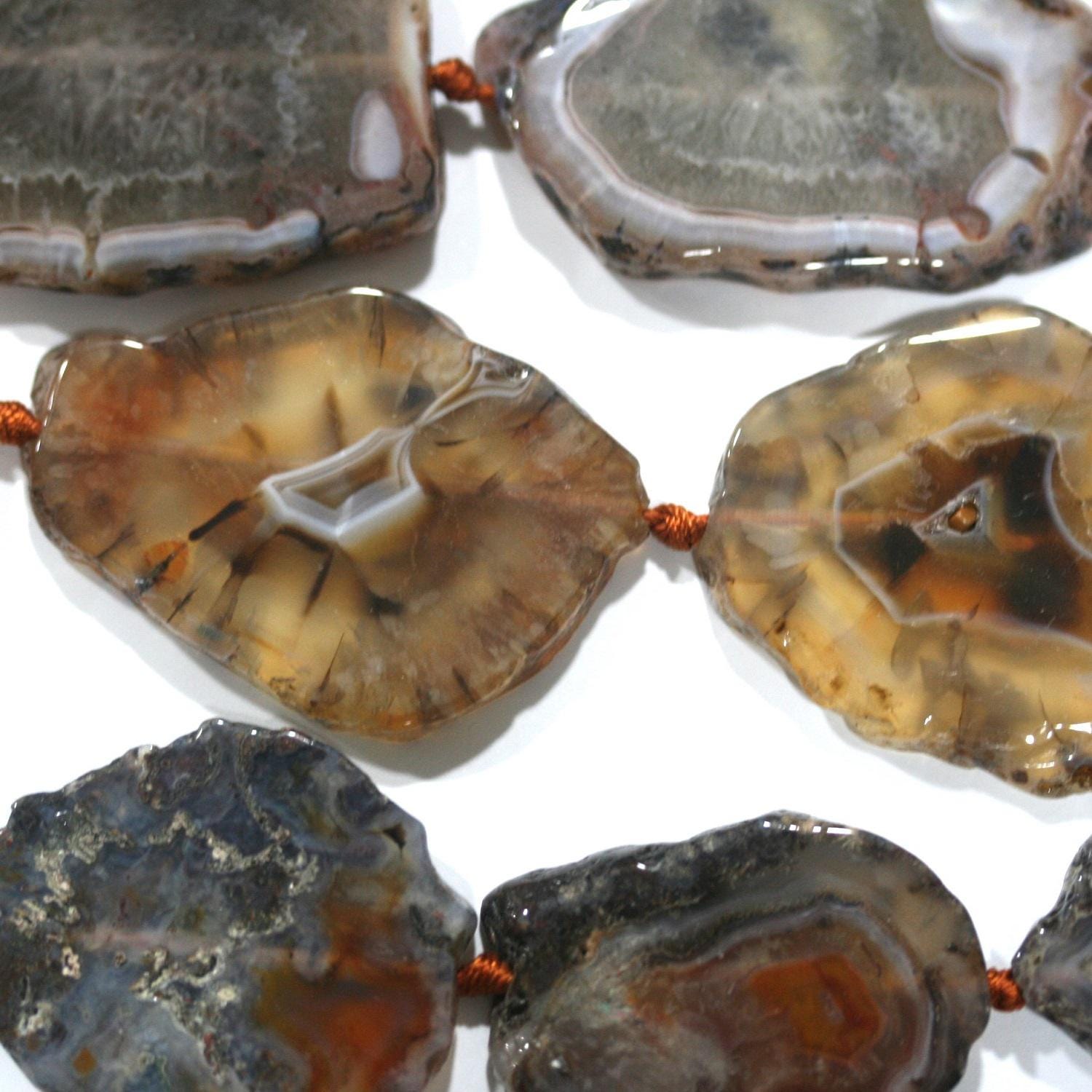 Cuentas planas irregulares y lisas de ágata marrón de 16", 50 x 38 mm. Tira de 40 cm.
