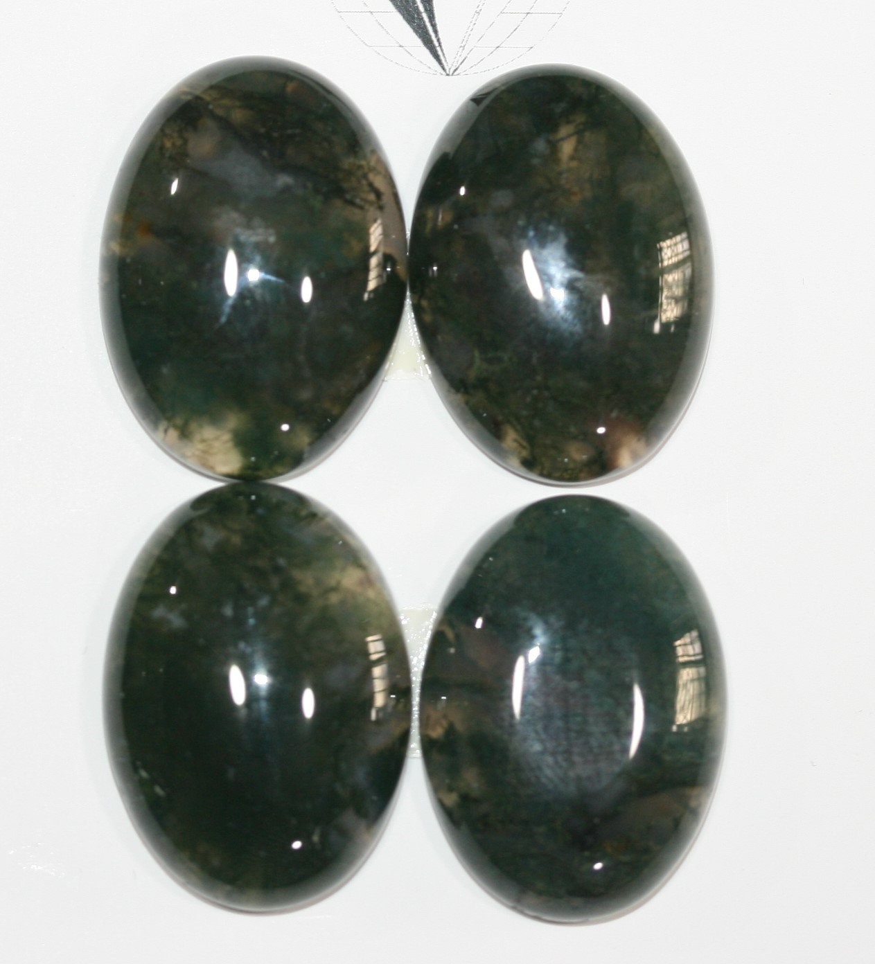 Lote de 4 cabujones ovalados de ágata musgosa de 25 x 18 mm (4 piezas).