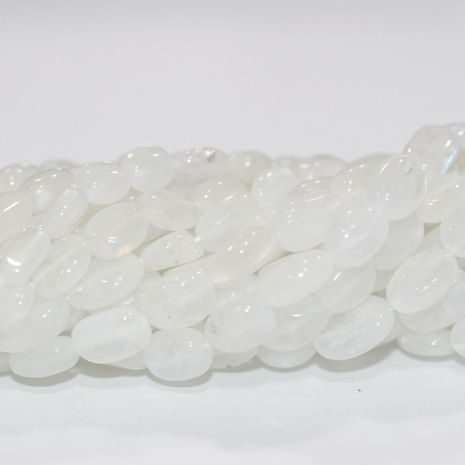 14" St Moonstone Smooth Oval  Beads 7x5mm.Approx.-Strand 37cm.-Item.7215