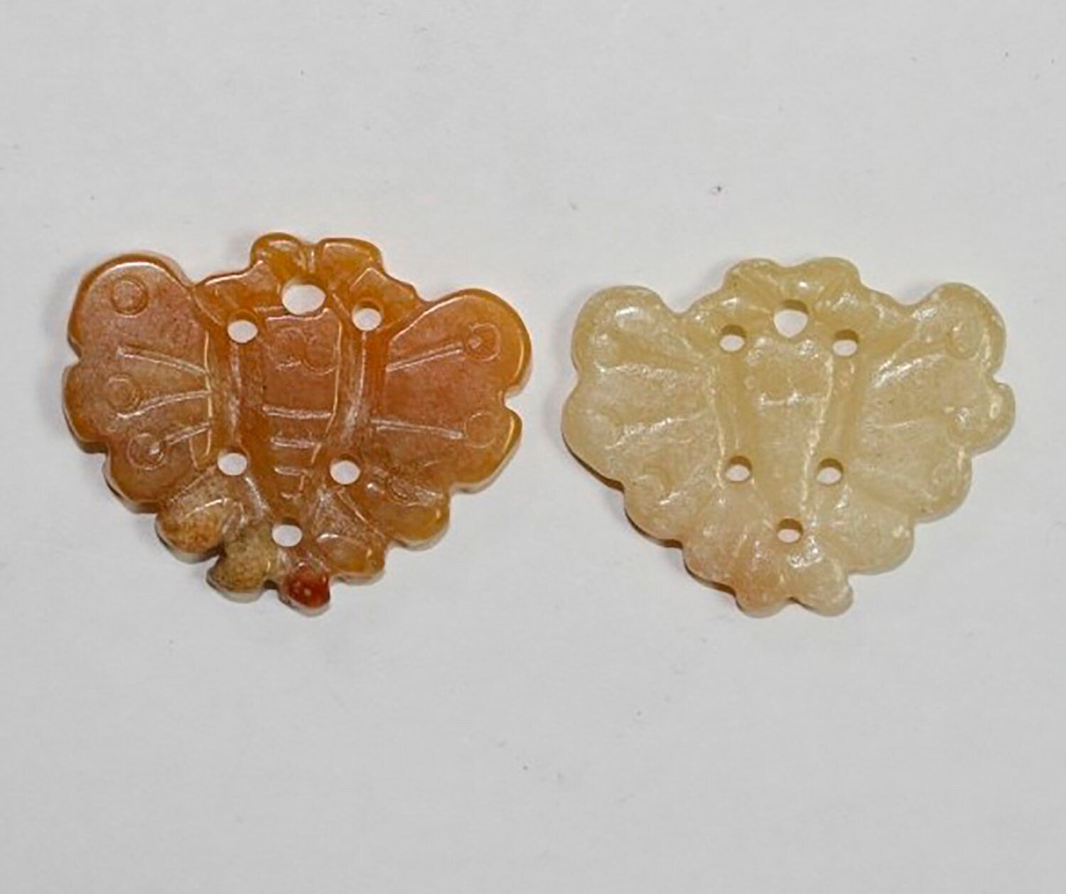 Pendentif en jade multicolore 30x23mm