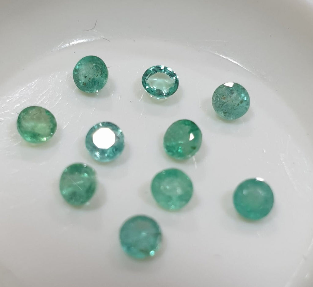 Lote de esmeraldas facetadas redondas de 3 mm (10 piezas) - Paquetes de piedras preciosas - Piedras sueltas al por mayor - Gemas naturales