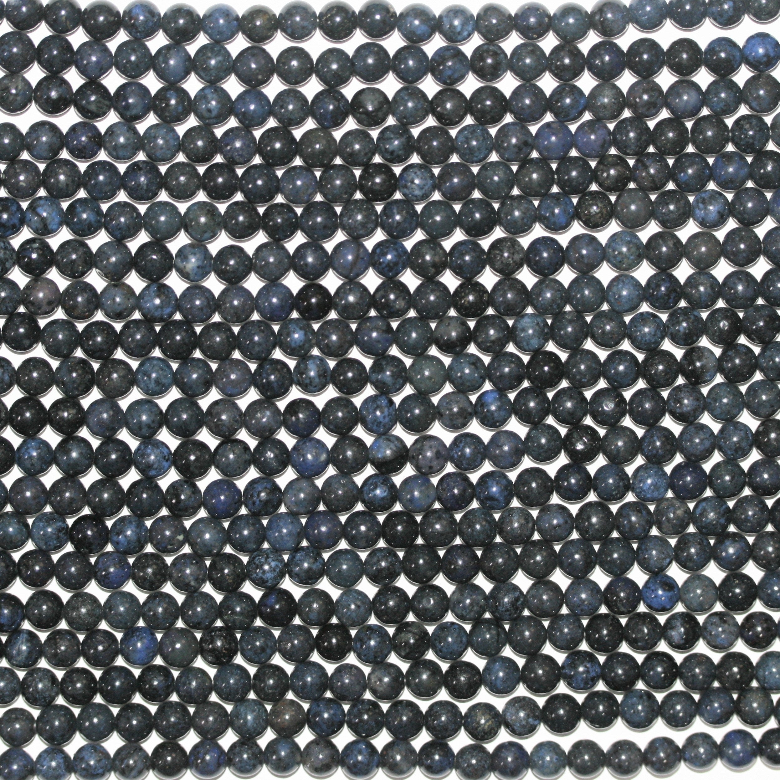 Perles rondes lisses en St. Dumortiérite 15" 6-6,5 mm.- Brin 38 cm.