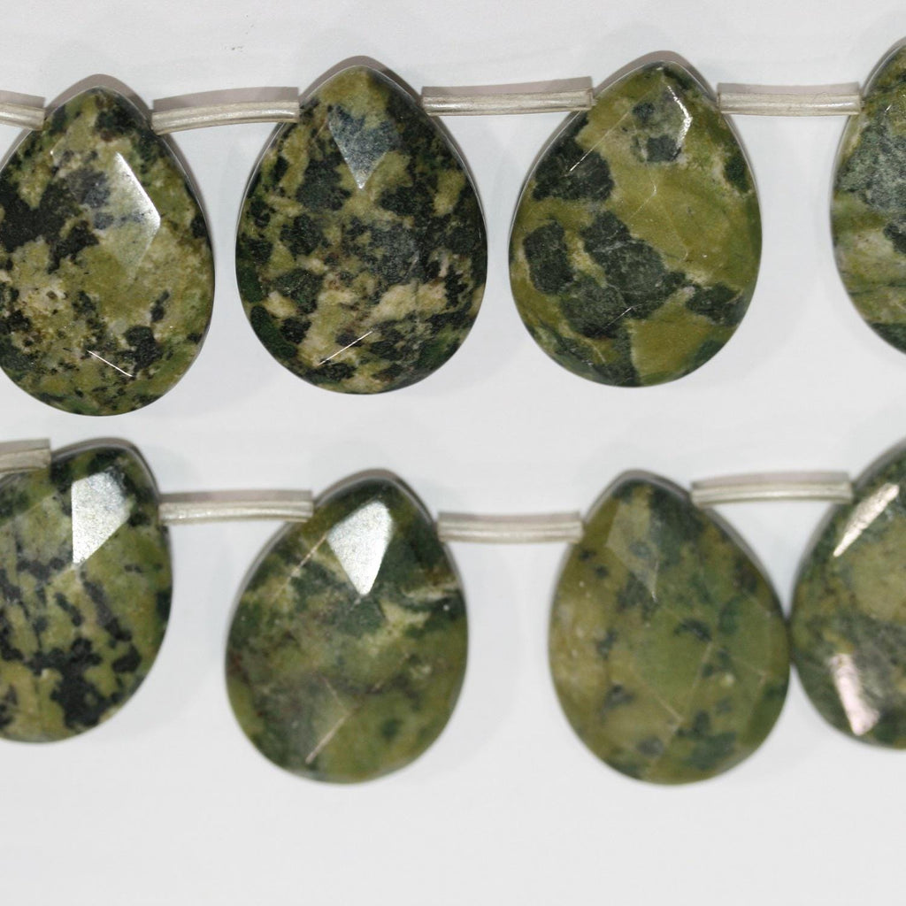 Cuentas de serpentina de Santa María facetadas de 23 cm, 30 x 22,5 mm aprox. - Hilo de 20 cm - Artículo 1697