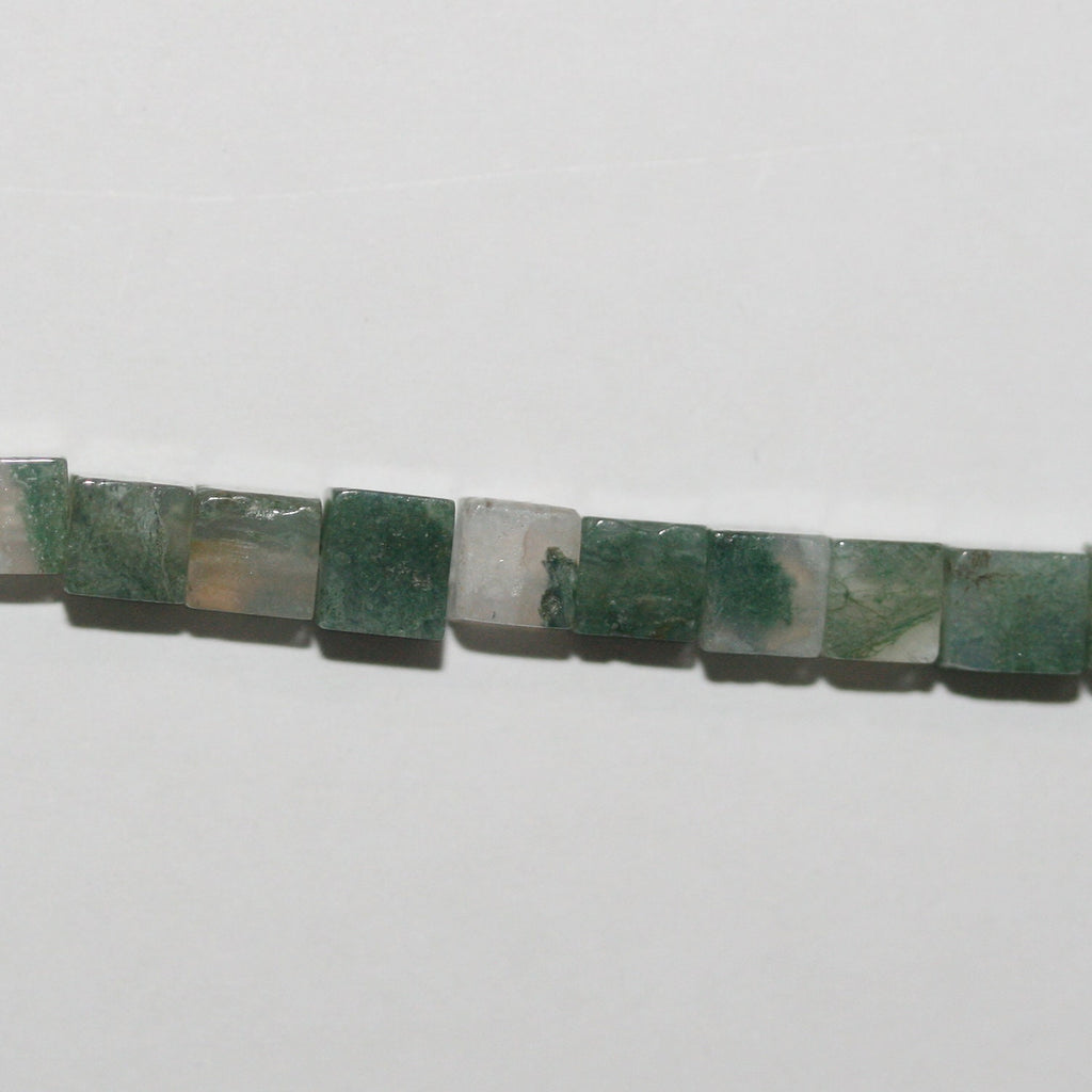 15" Perles cubiques lisses en agate mousse St 4 mm.- Brin 39 cm.