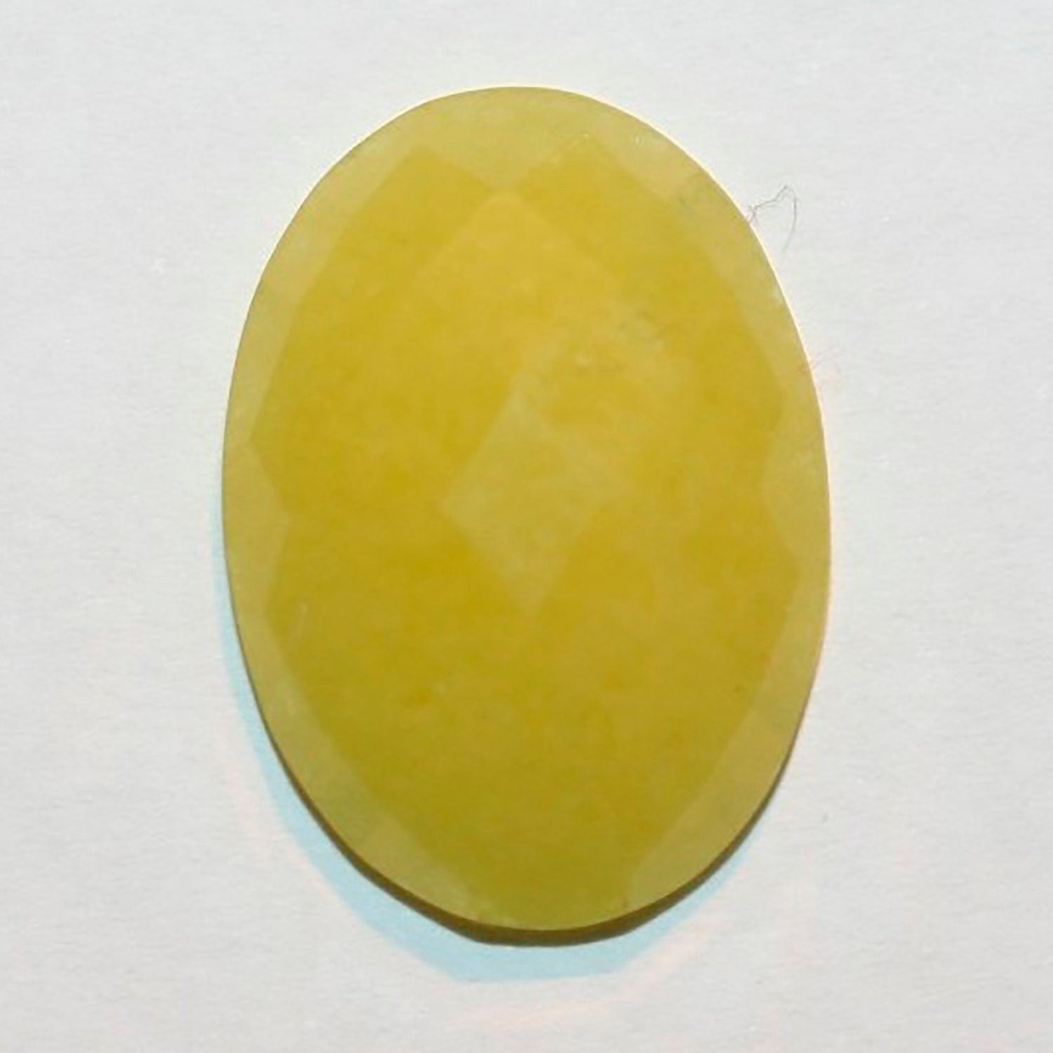 Lote de 8 cabujones ovalados facetados de jade lima teñidos de 18 x 13 mm (8 piezas)