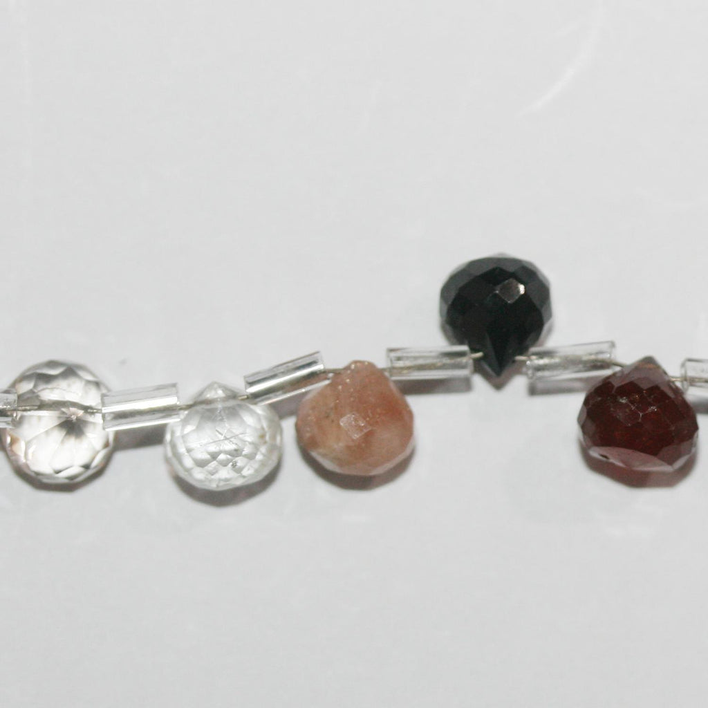 Perles en forme de goutte à facettes en pierre multiple de 8 pouces, 5-6 mm environ - Longueur du fil : 21 cm.