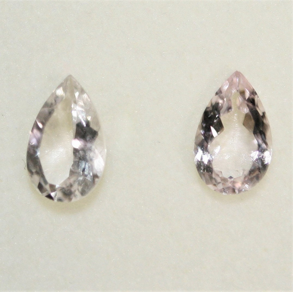 Lote de 2 Morganitas Facetadas en Forma de Gota de 8x5 mm (2 Piezas)