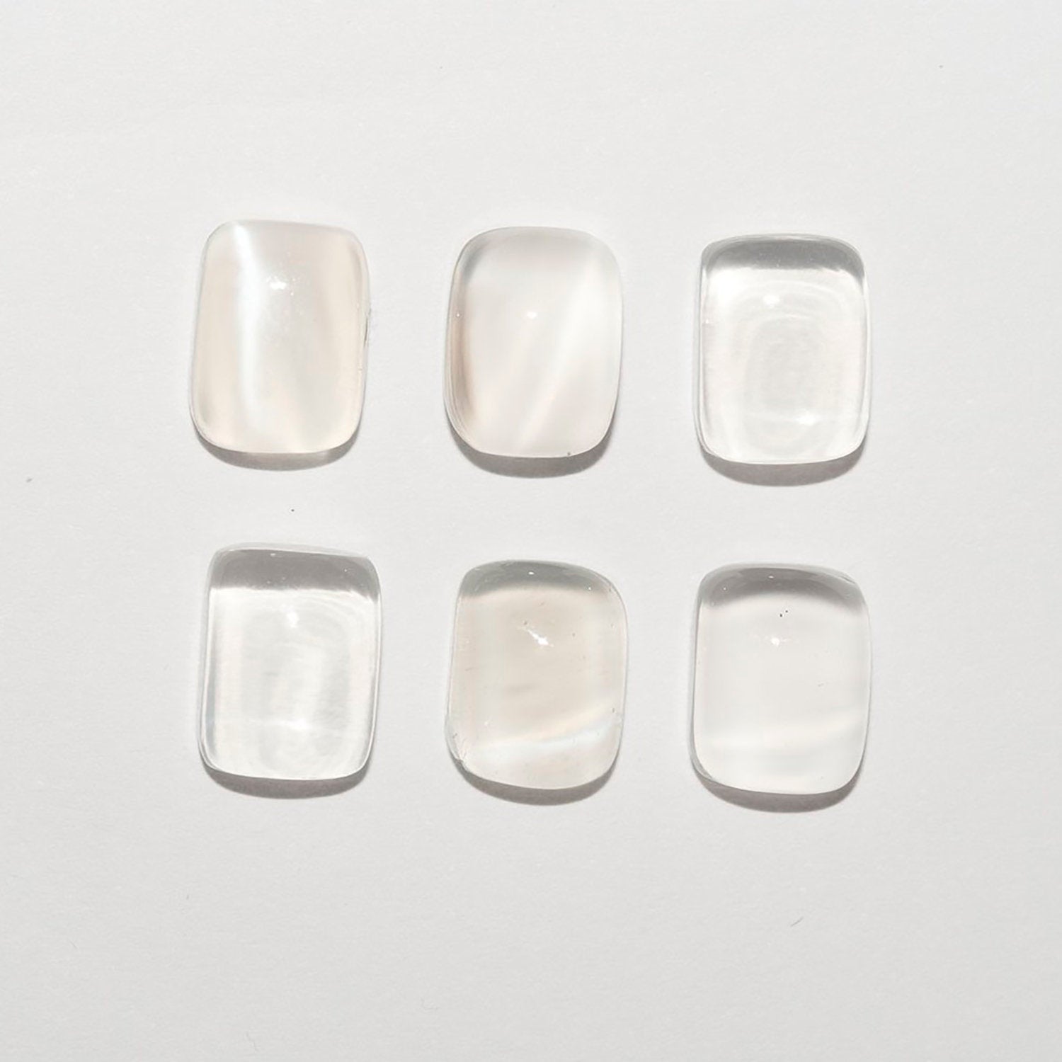 Lote de 6 cabujones rectangulares de piedra lunar de 8 x 6 mm. (6 uds.)