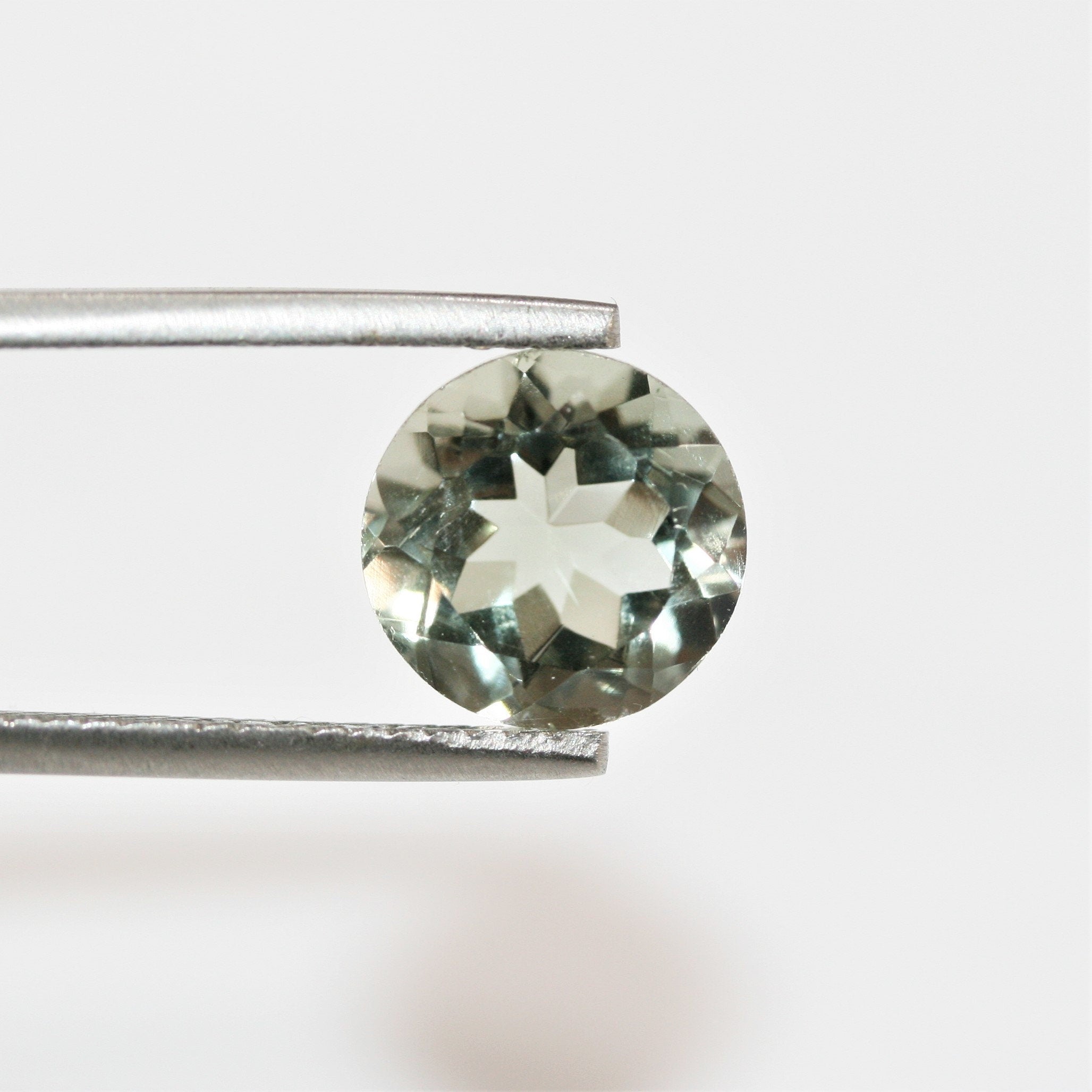 Prasiolite ronde à facettes, lot de 4 pièces de 10 mm.