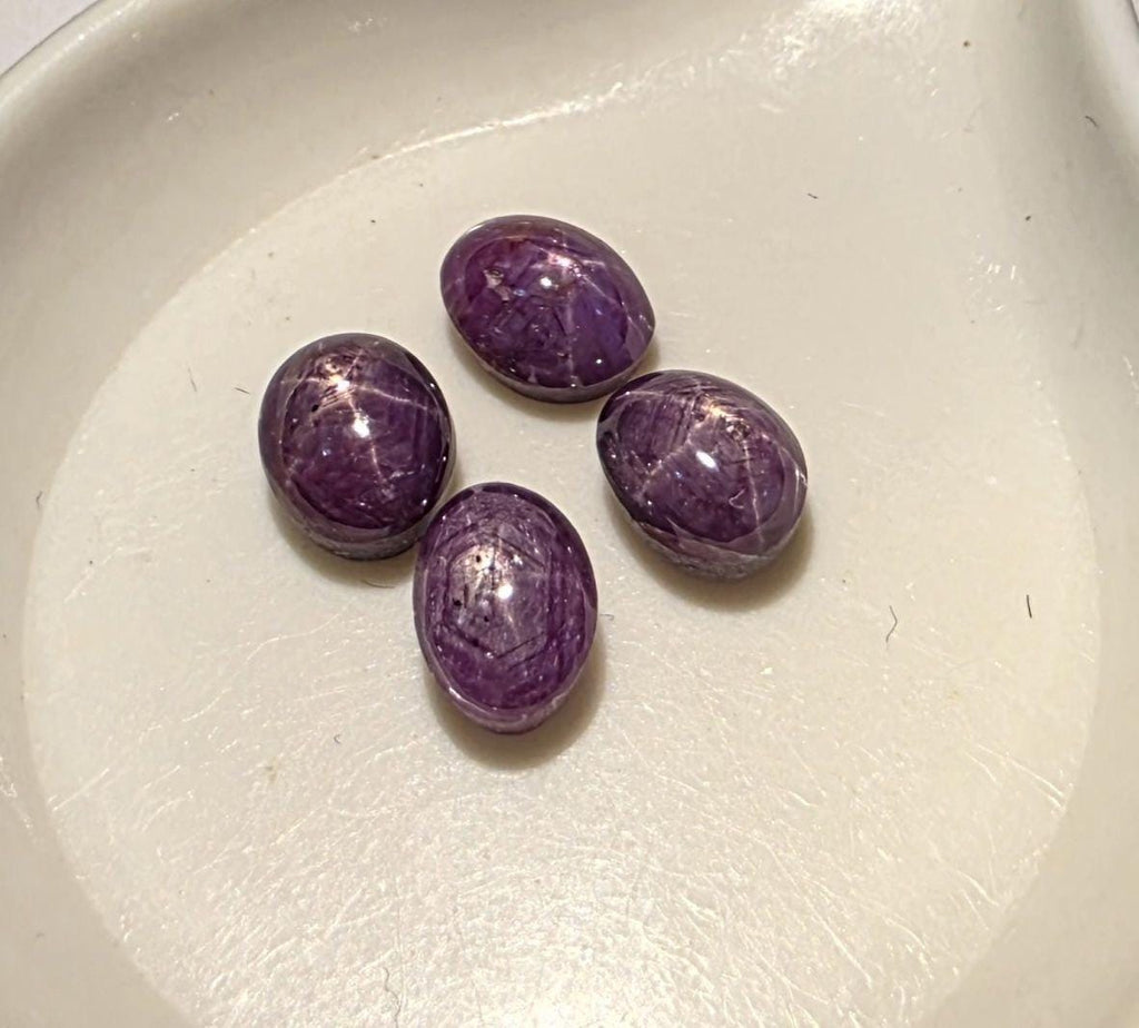 Lote de 4 cabujones de rubí estrella natural (5,5-6 x 4,5-5 mm) - Gemas naturales para joyería - Rubí estrella