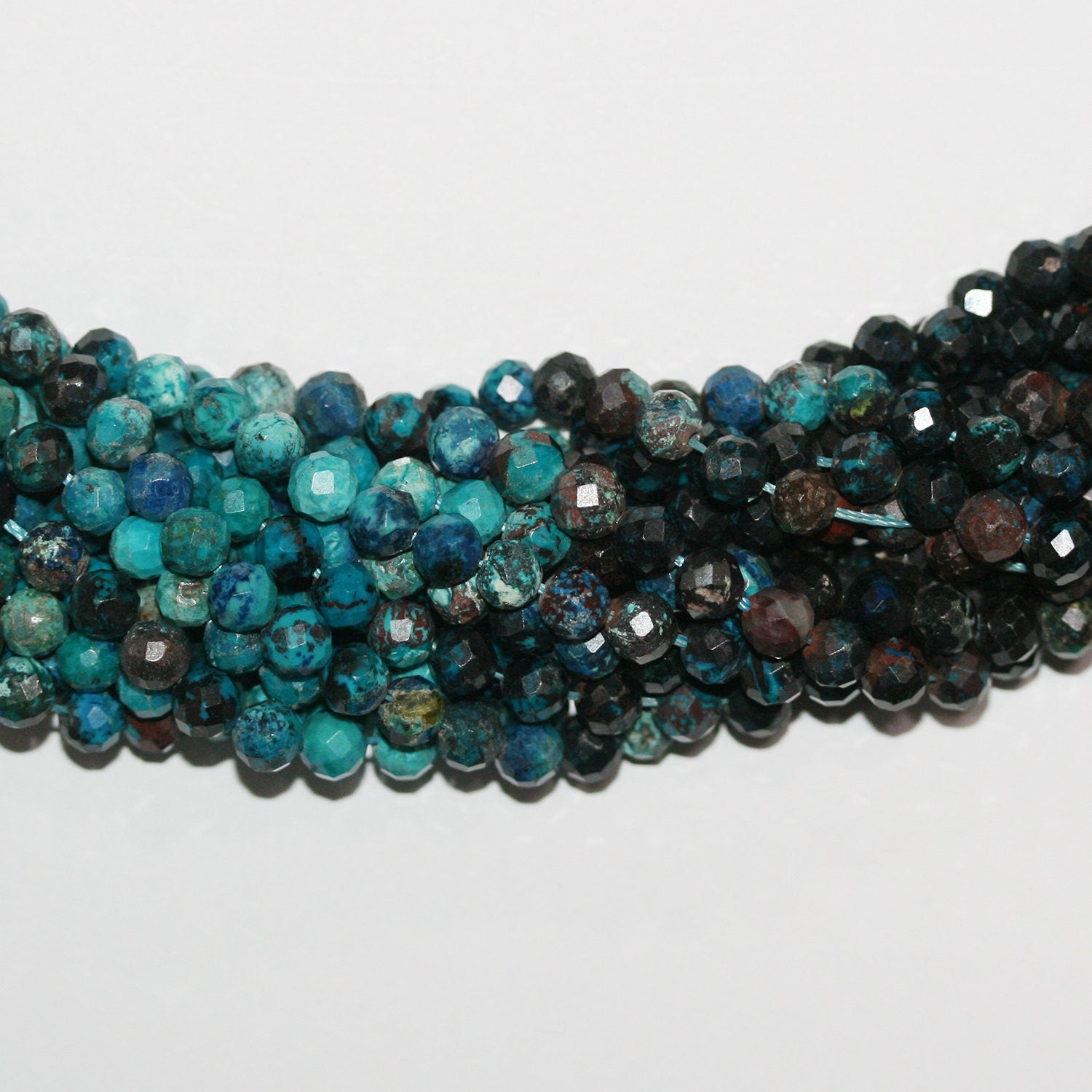 15" Perles rondes à facettes en chrysocolle St 5-5,5 mm.-Rig 39 cm.