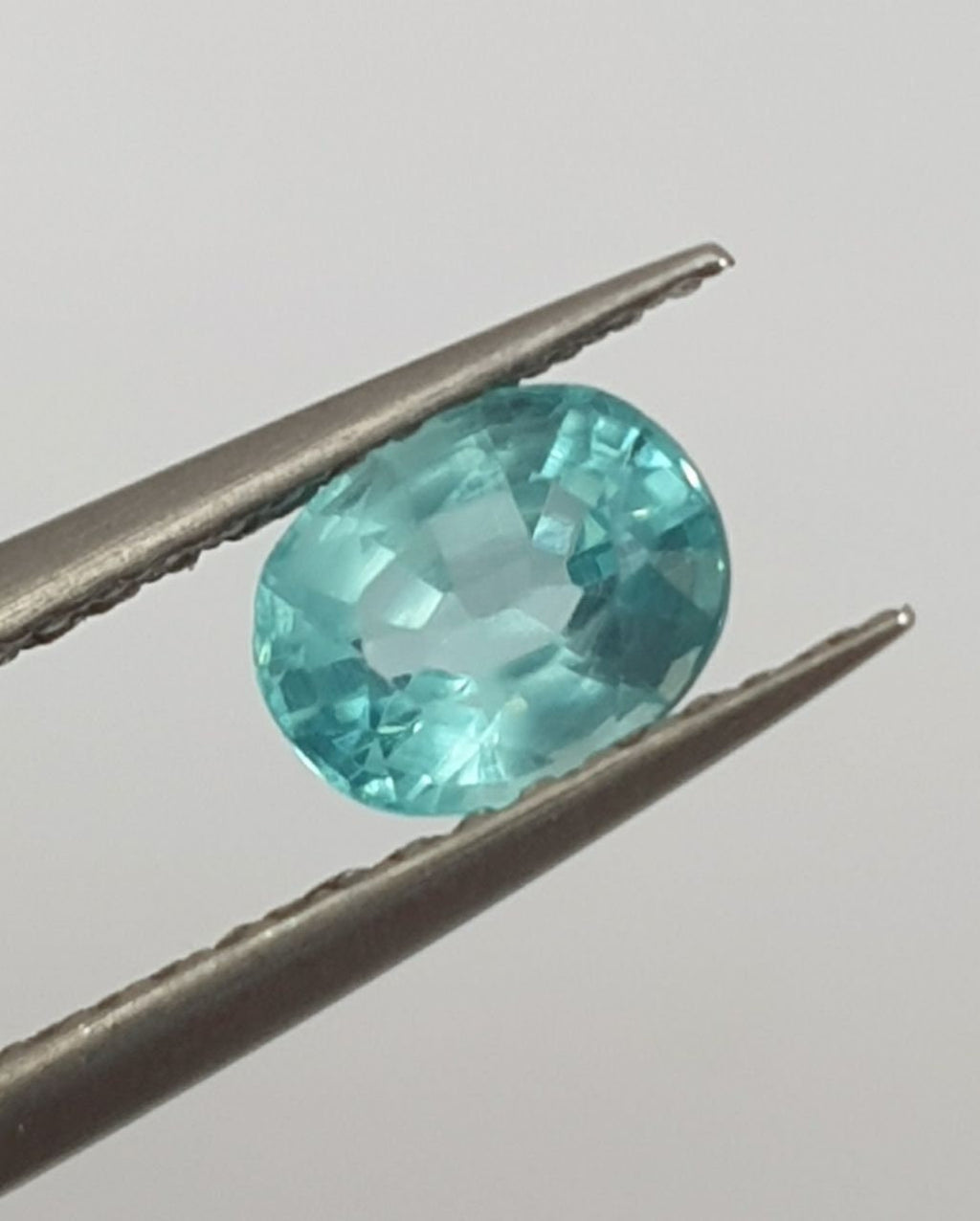 1 Pc  Natural Apatite Faceted Oval    Paraiba Color 7x5mm - Natural Untreated Stone- Rare Color Blue Green Apatite