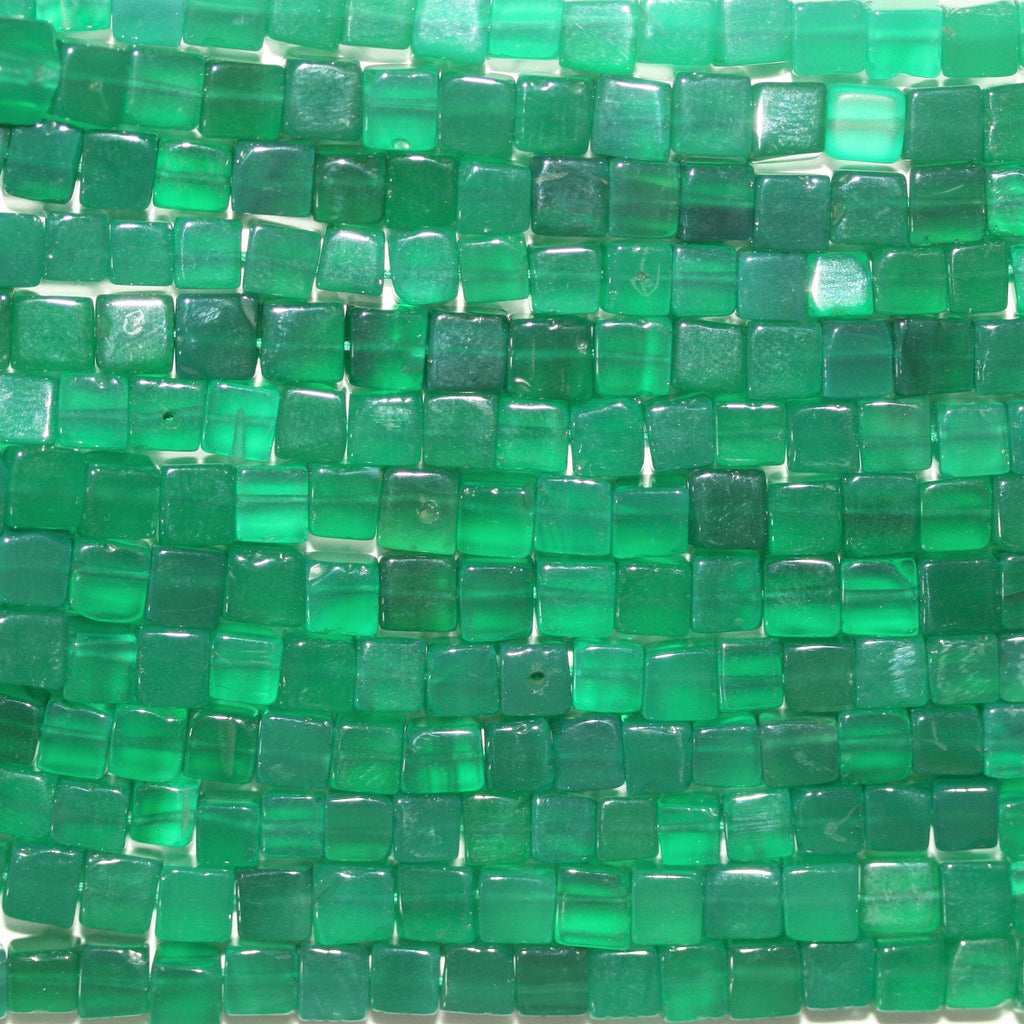 Cuentas de cubo liso de ónix verde St. de 16" de 5 mm - Hilo de 42 cm.