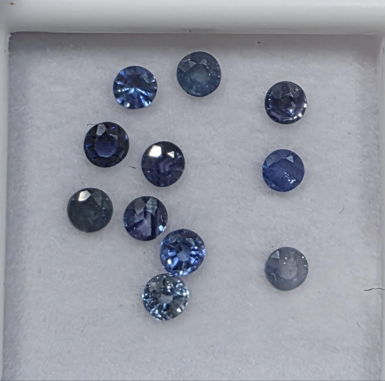 12 Pcs Lot Natural Top Blue Color Blue Sapphire 2.6-2.7mm  Round Brilliant Cut- Wholesale Gemstones- Natural Stones For Jewelry