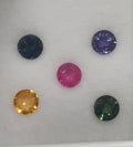 Lote de 5 zafiros multicolores calibrados de corte brillante redondo (rojo, verde, azul, amarillo y morado, 3,6-3,8 mm) - Lote de 5 unidades - Venta al por mayor