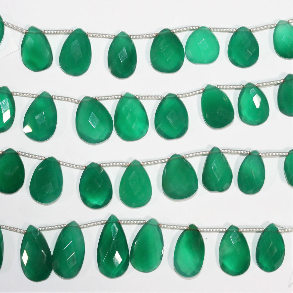 Perles en onyx vert St de 8 pouces, à facettes graduées, 14 x 8 à 21 x 13 mm environ - Longueur du fil : 20 cm.