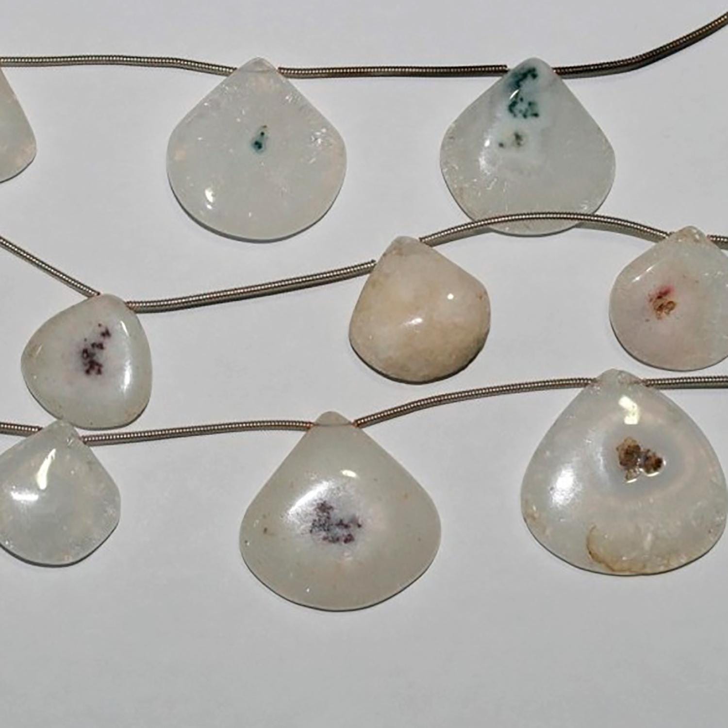 Cuentas planas irregulares de cuarzo solar St. de 8", 19-30 mm (aprox. - Hilo de 20 cm)