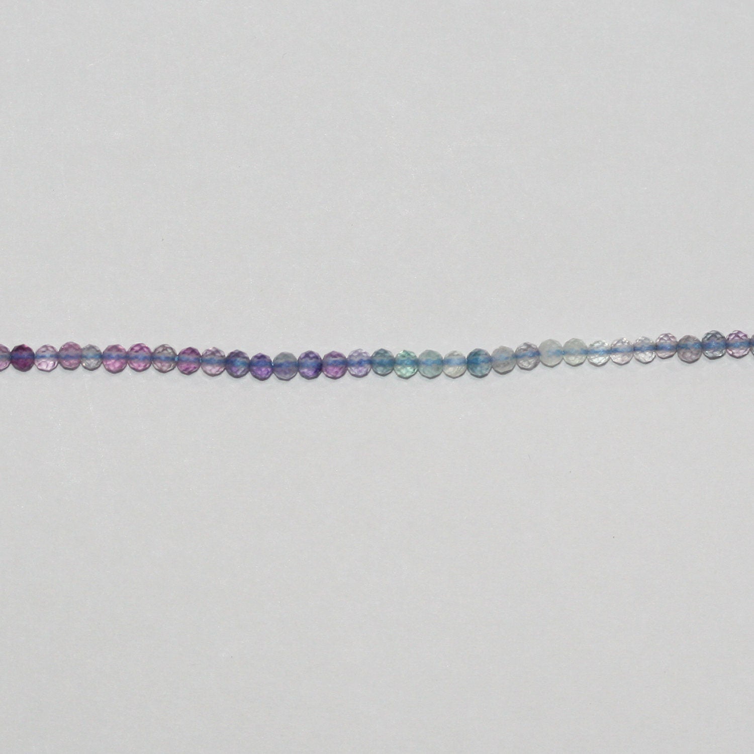 Perles rondes à facettes en fluorite St de 15 pouces, 2 mm, brin de 39 cm.