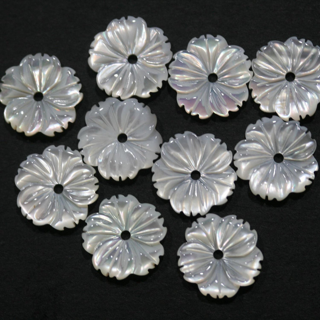 Colgante de nácar flor tallada 10mm.-(5 pares).-Ref.14826