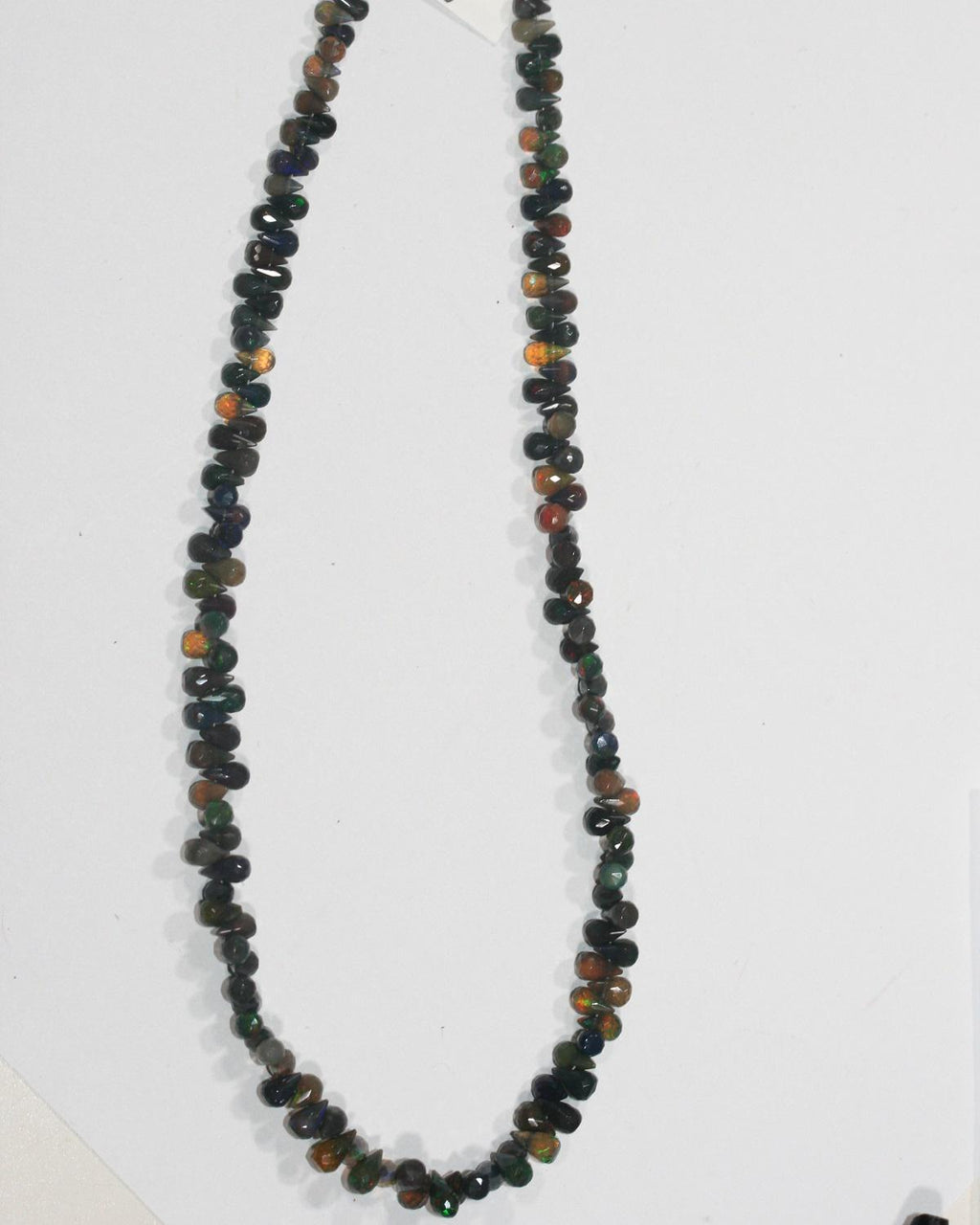 Cuentas de ópalo etíope negro facetadas de 40 cm (16"), 5 x 3 mm (tira de 40 cm) - Ref. 14960