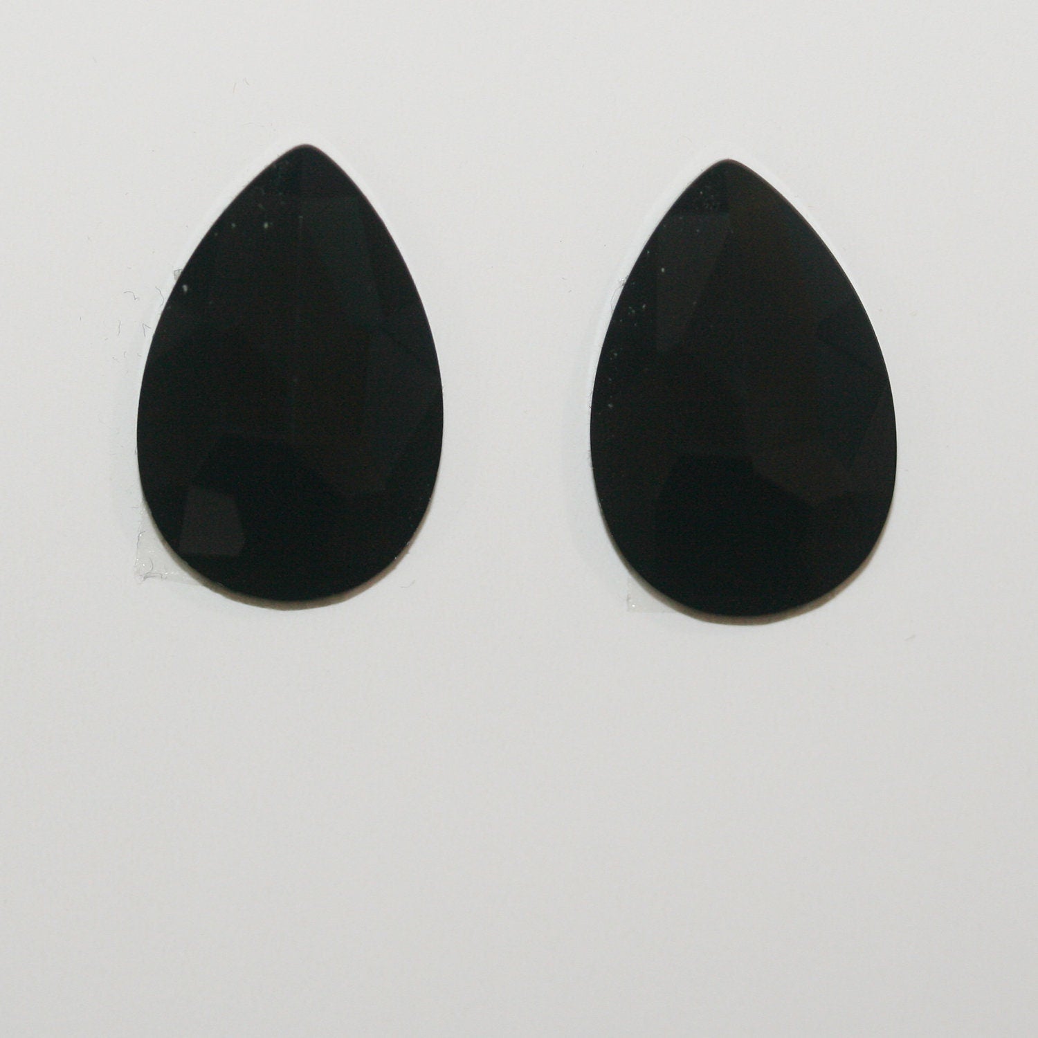 Onix Faceted Drop Cabochon 20x14mm .- (2 Pieces)