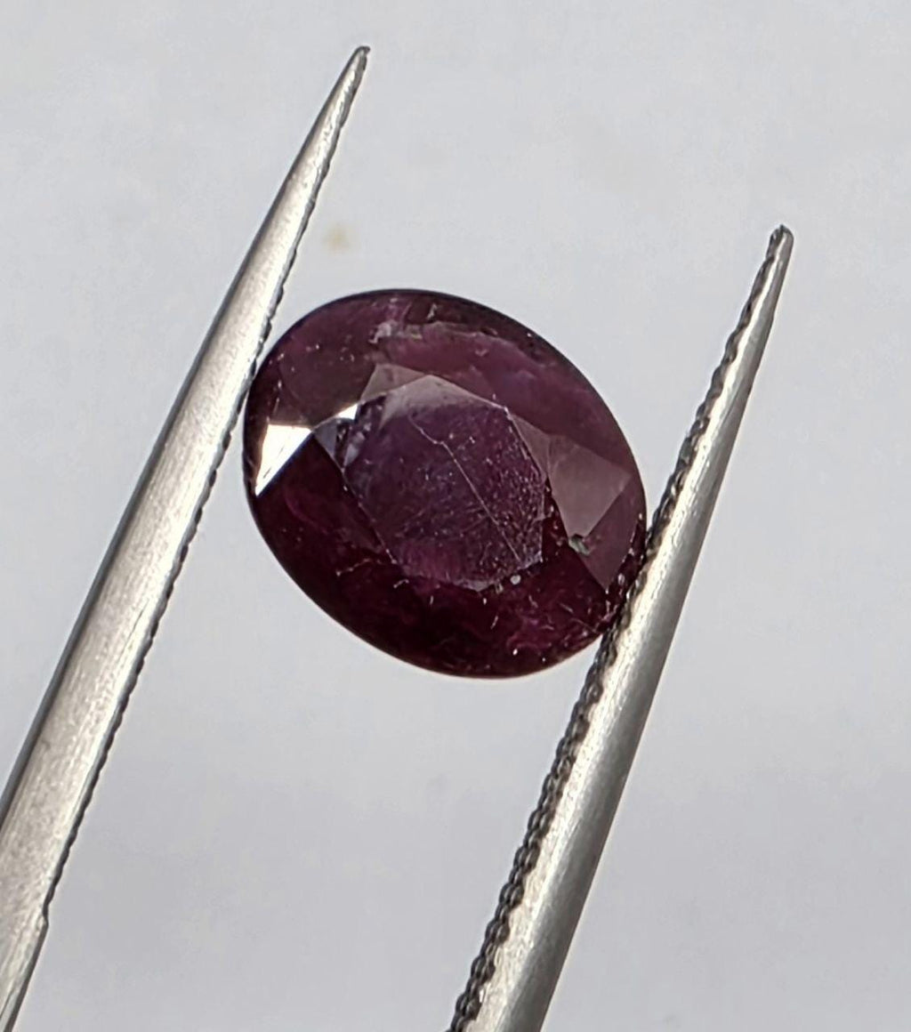 Natural Red Ruby Oval Cut 9.6x7.8mm 2.5ct Pinkish Red Color