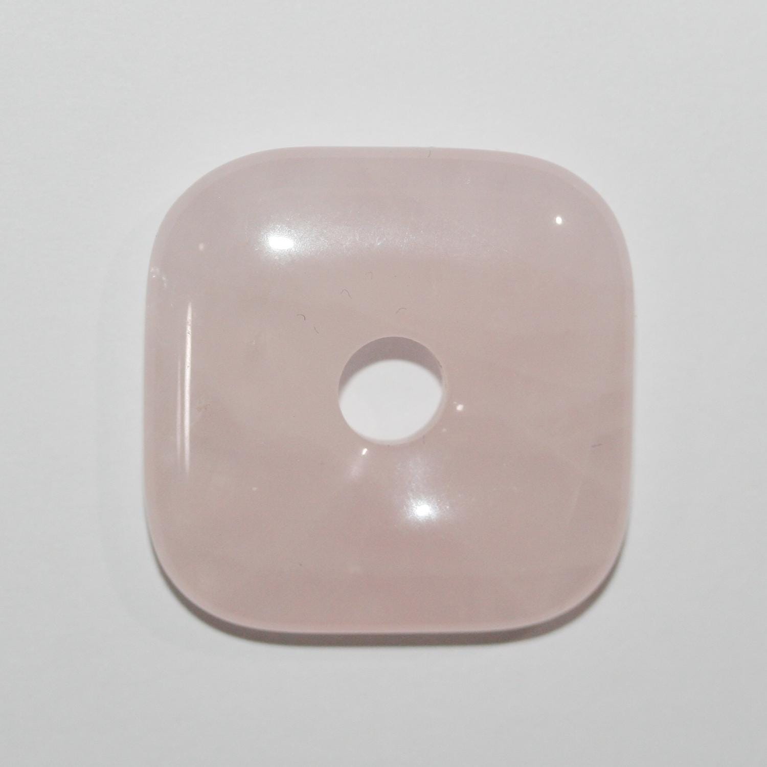 Pendentif carré lisse en quartz rose 30 mm