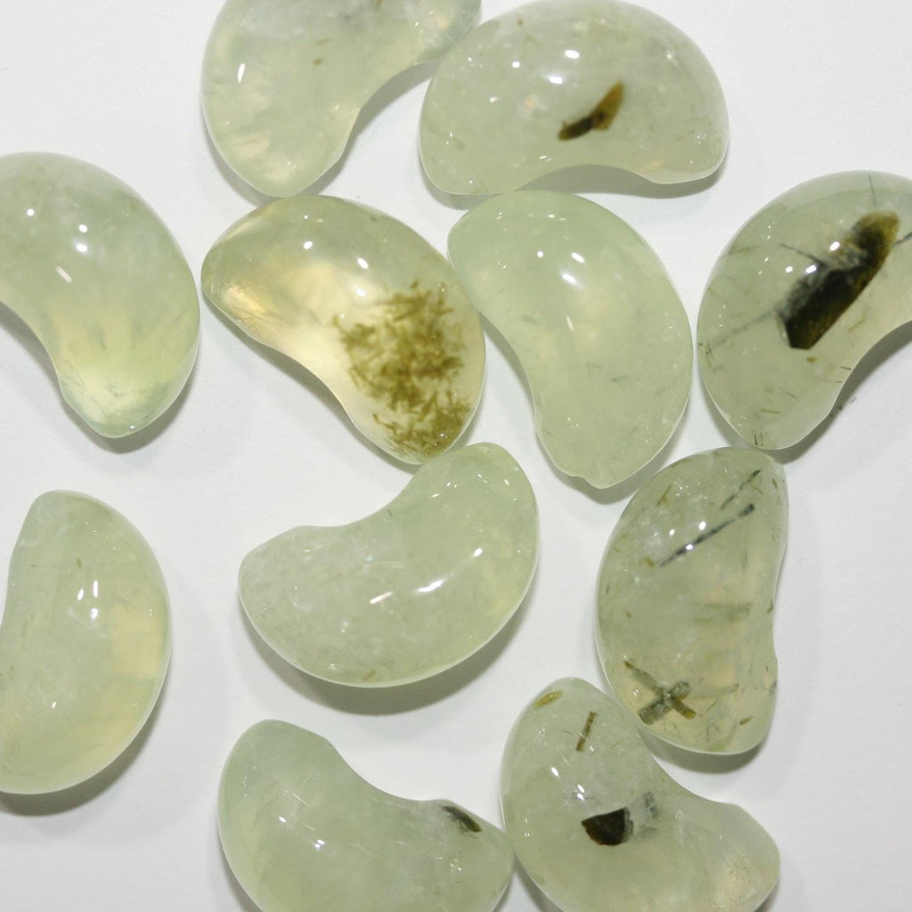 Pendentif Lune en préhnite lisse sans perçage 18 x 12 mm - Réf. 14921