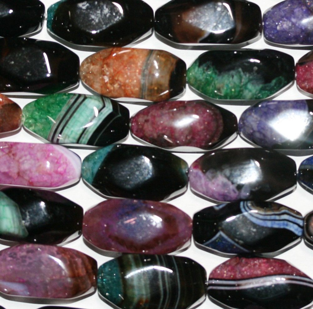 Perles cylindriques à facettes en agate multicolore de 30 x 15 mm (15 pouces) - Longueur du fil : 39 cm