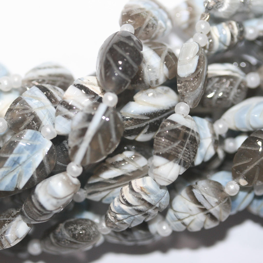 Cuentas de hoja galonadas de ópalo azul de 8" (12 x 8 mm). Aprox. - Hilo de 20 cm. - Artículo 15029