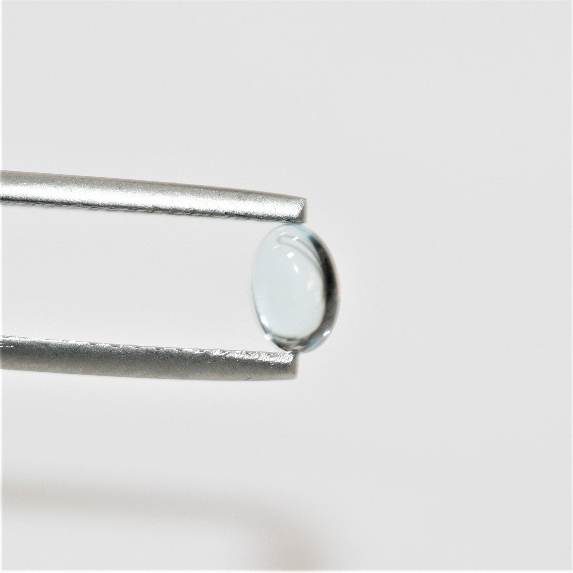 Sky Blue Topaz Smooth Oval Cabochons Lot 6x4mm.- 12 Pieces