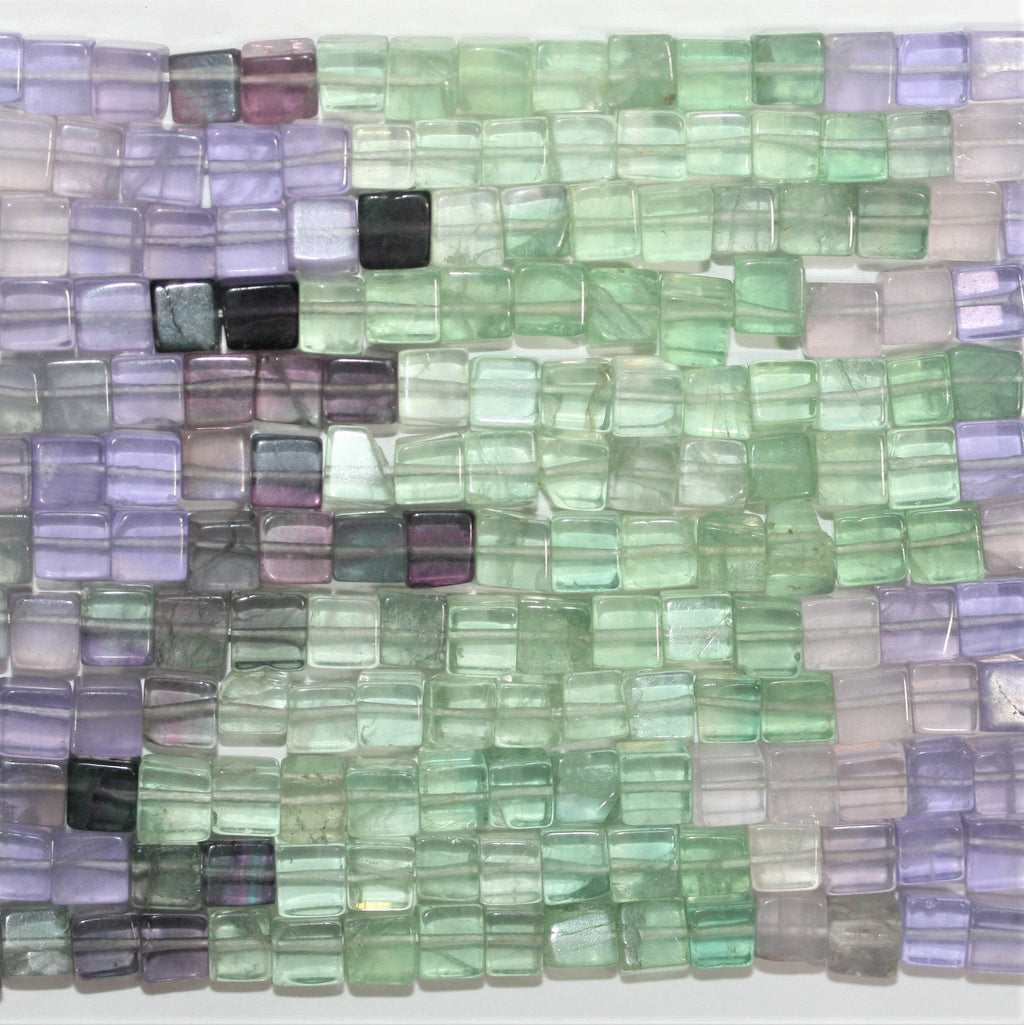 16" Cuentas de Cubo Lisas de Fluorita Santa 5 mm.- Hilo 40cm.