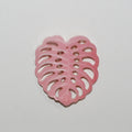 Pendentif feuille de coquillage rose naturel 30x27mm.