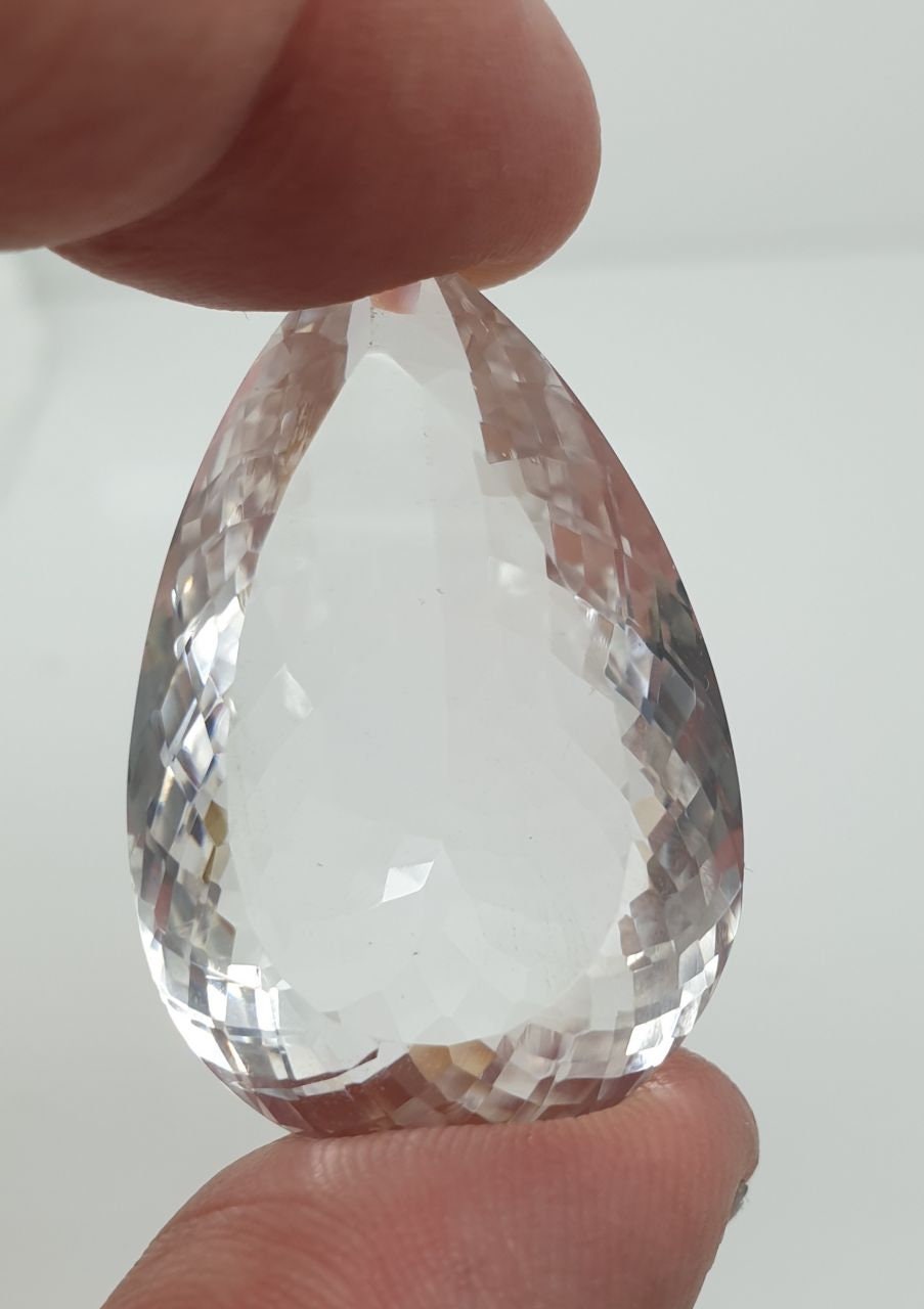 105.2ct  Huge AAA  Natural Rock Crystal Quartz Faceted Pear Drop  37.7x25.9x20.4mm - Natural Quartz- Natural Gemstone
