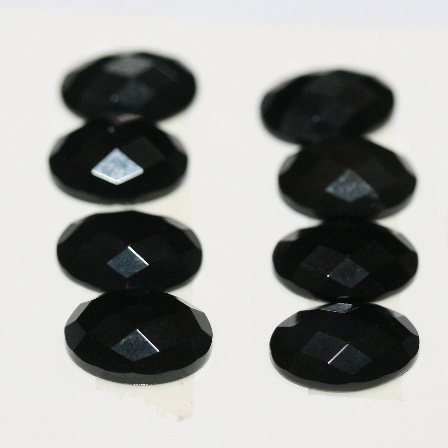 Lote de 8 cabujones facetados ovalados de ónix de 14 x 10 mm (8 unidades)