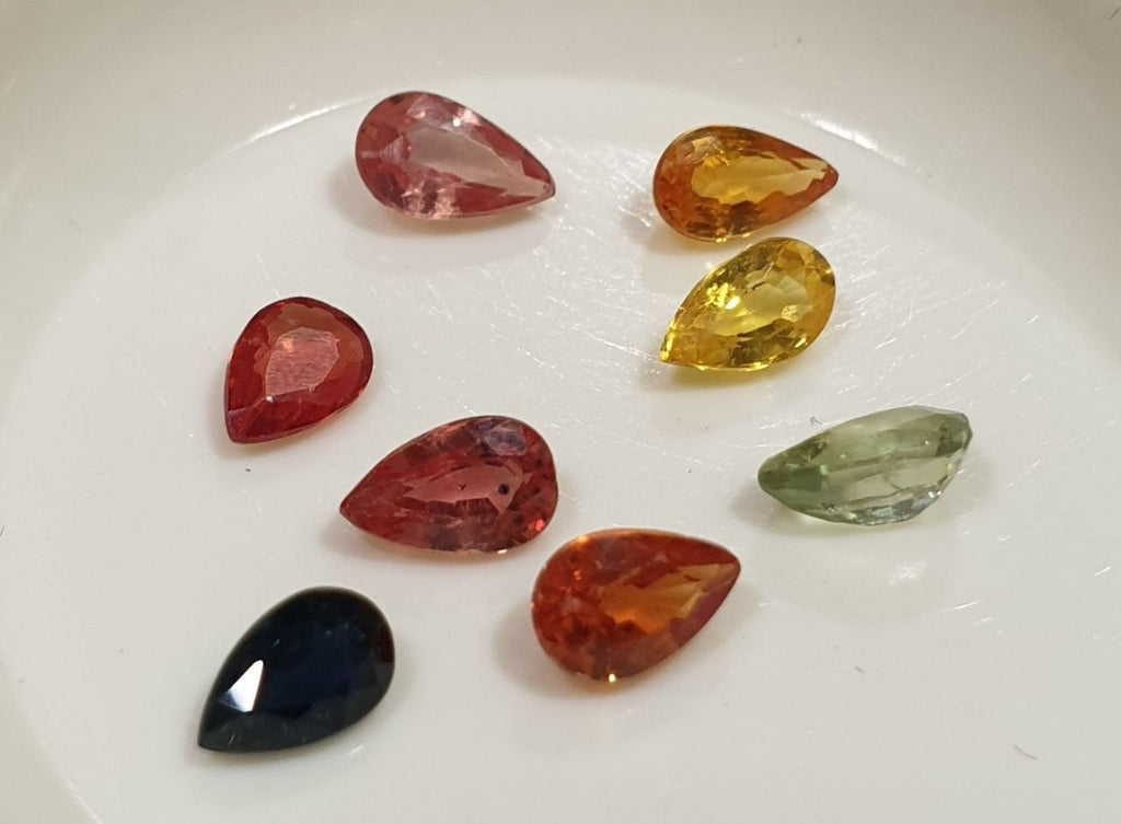 Lote de zafiros multiformatos naturales (5 x 3-3,5 mm), zafiros verdes, rosas, amarillos y naranjas - Venta al por mayor - Piedras de primera calidad