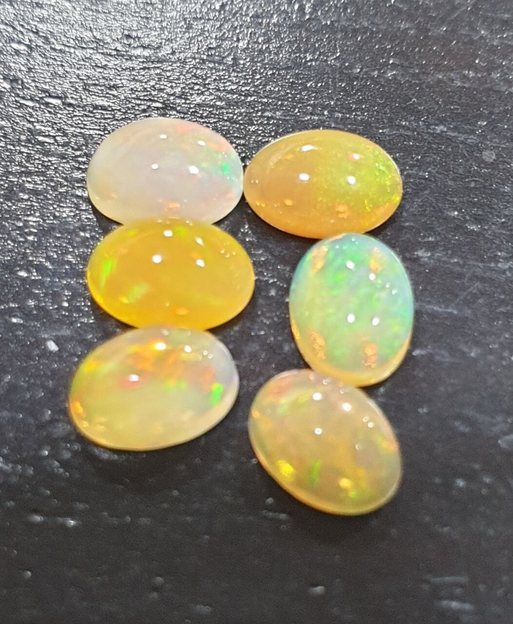 Lote de 6 cabujones ovalados de ópalo Wello natural de 7 x 5 mm (AAA) - Venta al por mayor - Lotes de piedras preciosas - Gema sin tratar