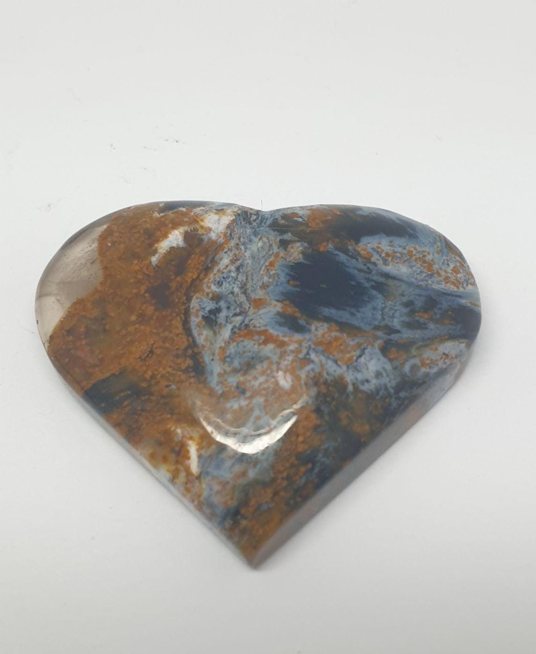 Grand cabochon en forme de cœur en jaspe pietersite, 31,5 x 27 mm - 40,56 ct - Pièce unique