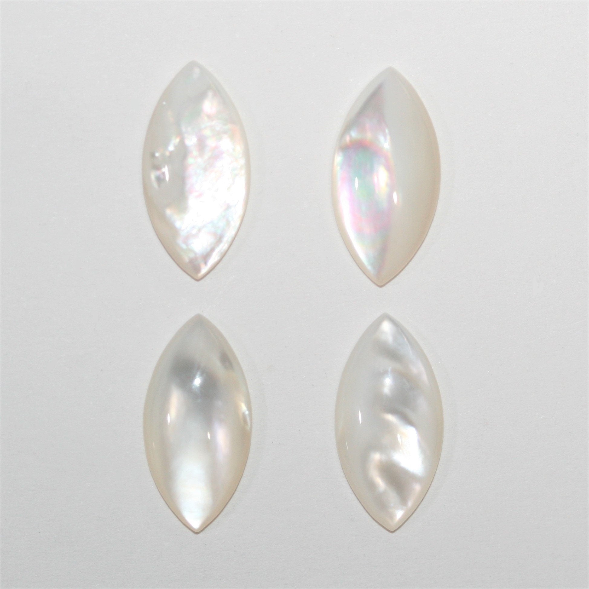 MOP Marquise Cabochon 16x8mm. (4 pieces)