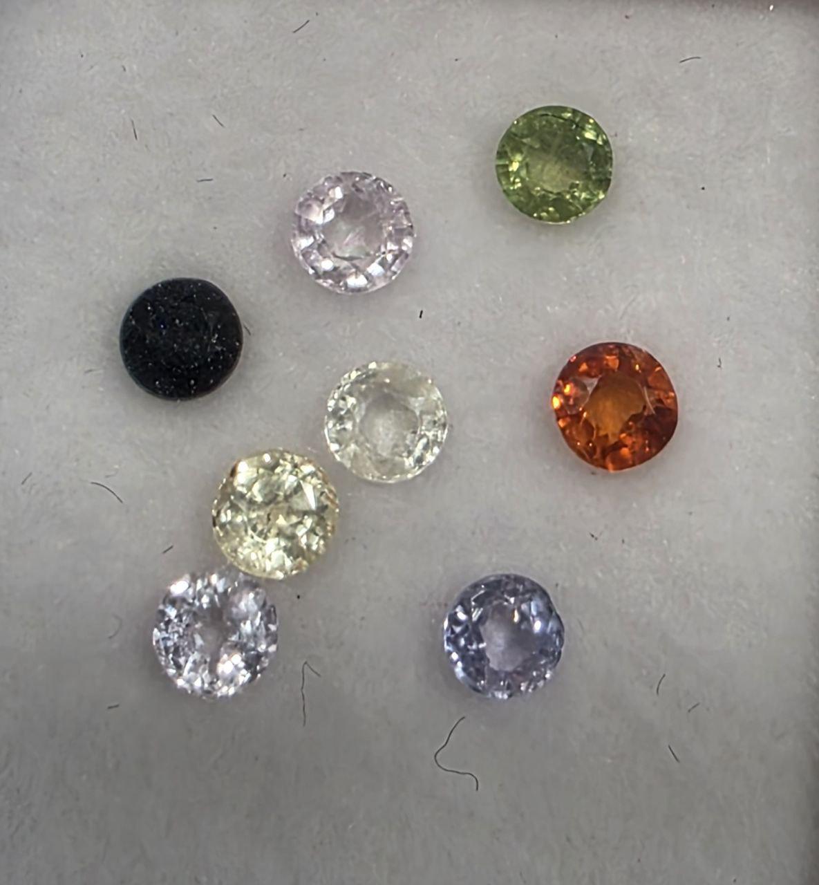 Lote de 8 zafiros multicolores redondos facetados de 2,8-3 mm - Paquetes de piedras preciosas - Piedras sueltas al por mayor - Gemas naturales -