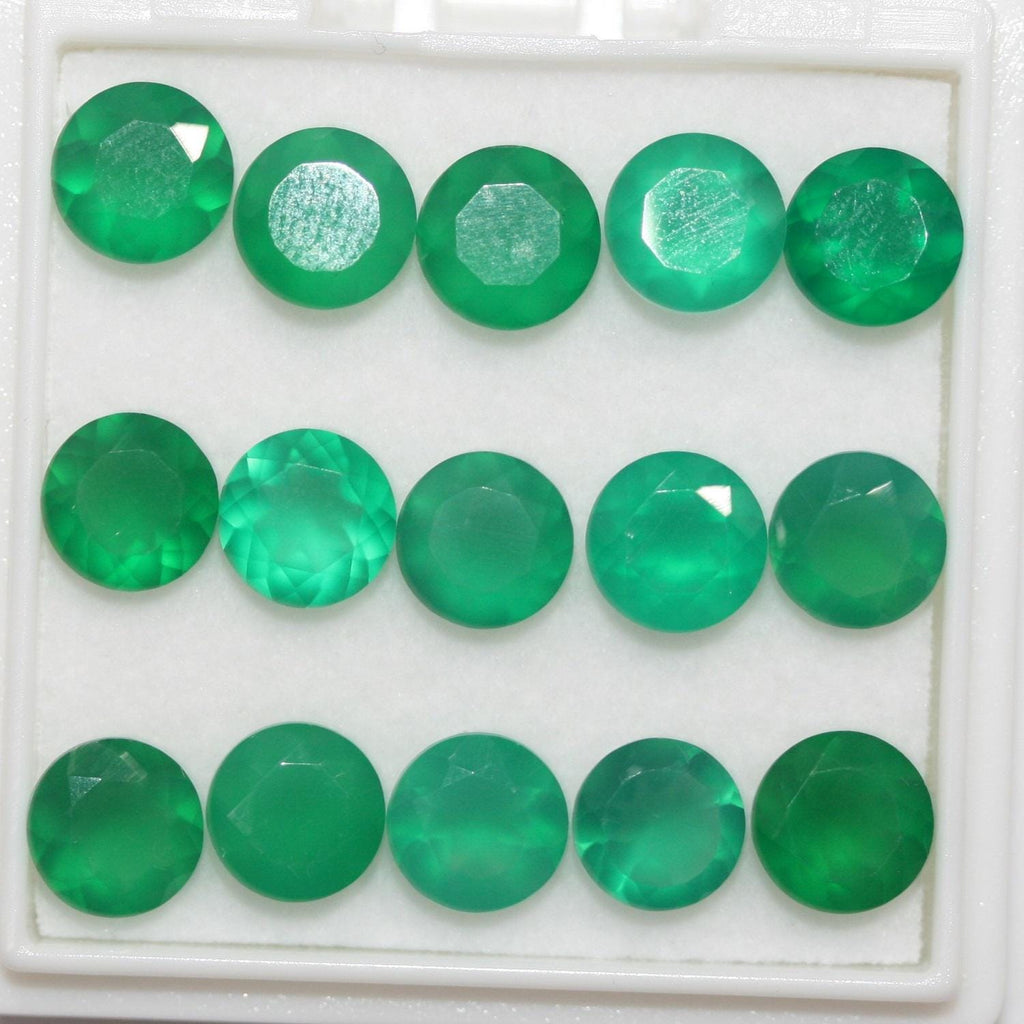 Lot de 15 pierres rondes à facettes en onix vert de 7 mm. - Pierres précieuses de qualité supérieure, vente en gros.