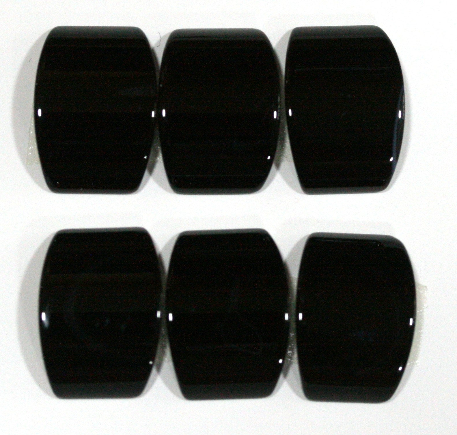 Lote de 6 cabujones de ónix lisos de 17 x 12 mm. Grosor: 5 mm. (6 piezas). - Artículo 1665CB