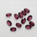 Lot de grenats rhodolite ovales à facettes 5x4mm (12 pièces).