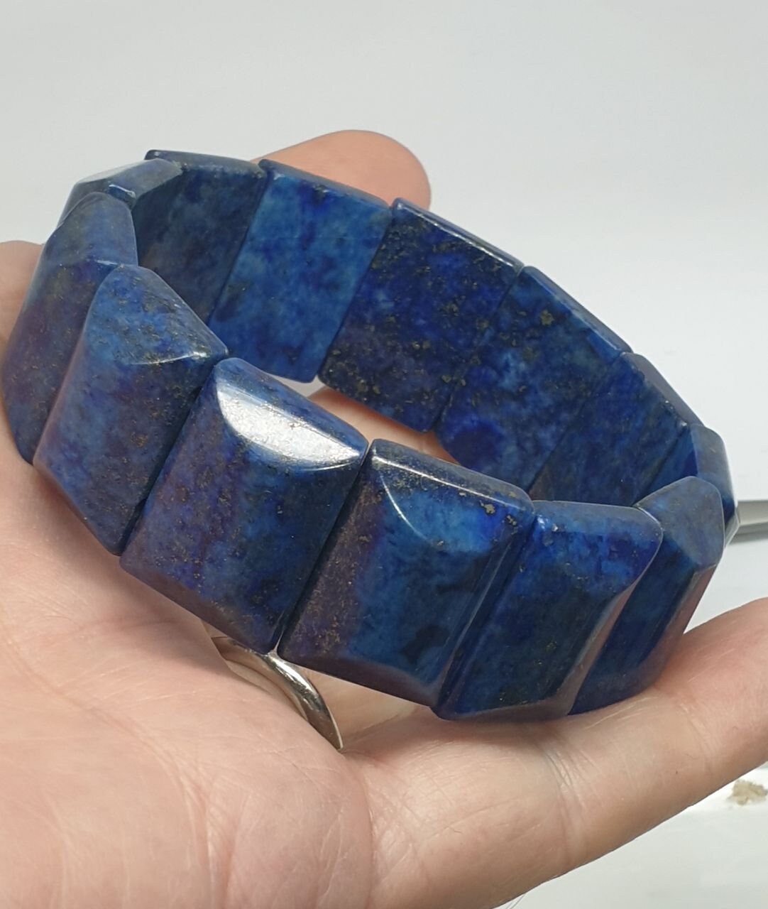 Bracelet extensible en lapis-lazuli (grosses perles à facettes 22 x 15 mm) - Fournisseur de bijoux à perles doublement percées - Pouvoir de guérison