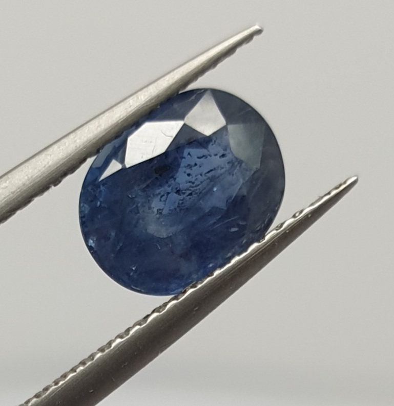 1.93 ct Top Quality Natural Blue Sapphire  8.5x6.6mm- Wholesale Gemstones- Wholesaler Supplier
