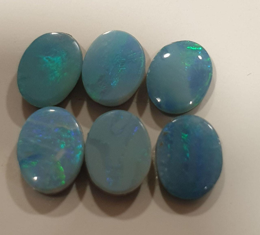 Lote de 6 cabujones ovalados planos de ópalo australiano natural de 8 x 6 mm (aprox.). Par doblete.