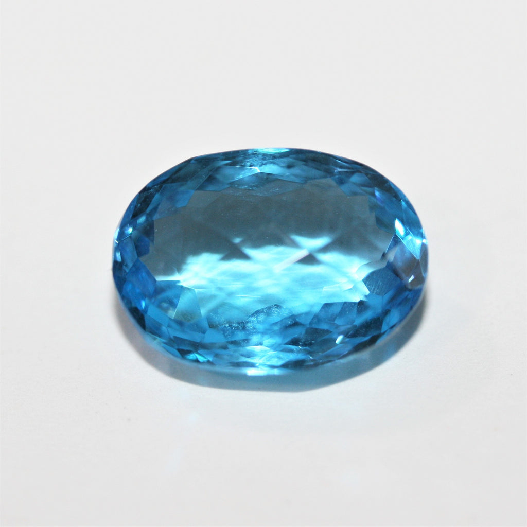 Lote de 6 topacios azules suizos facetados ovalados de 6 x 4 mm. (6 piezas)
